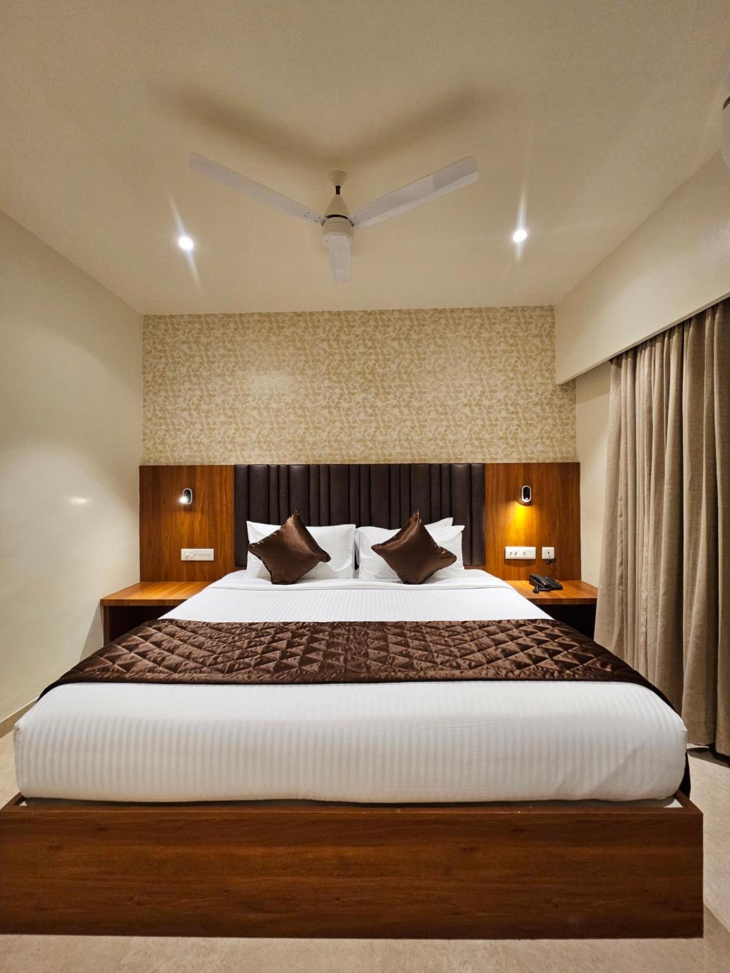 Hotel Pl Grand Karaikkudi Exterior photo